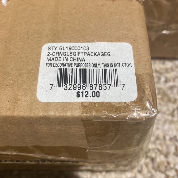 NWT. Holiday Lane by Macys Gift Packages Ornaments - Picture 3 of 7